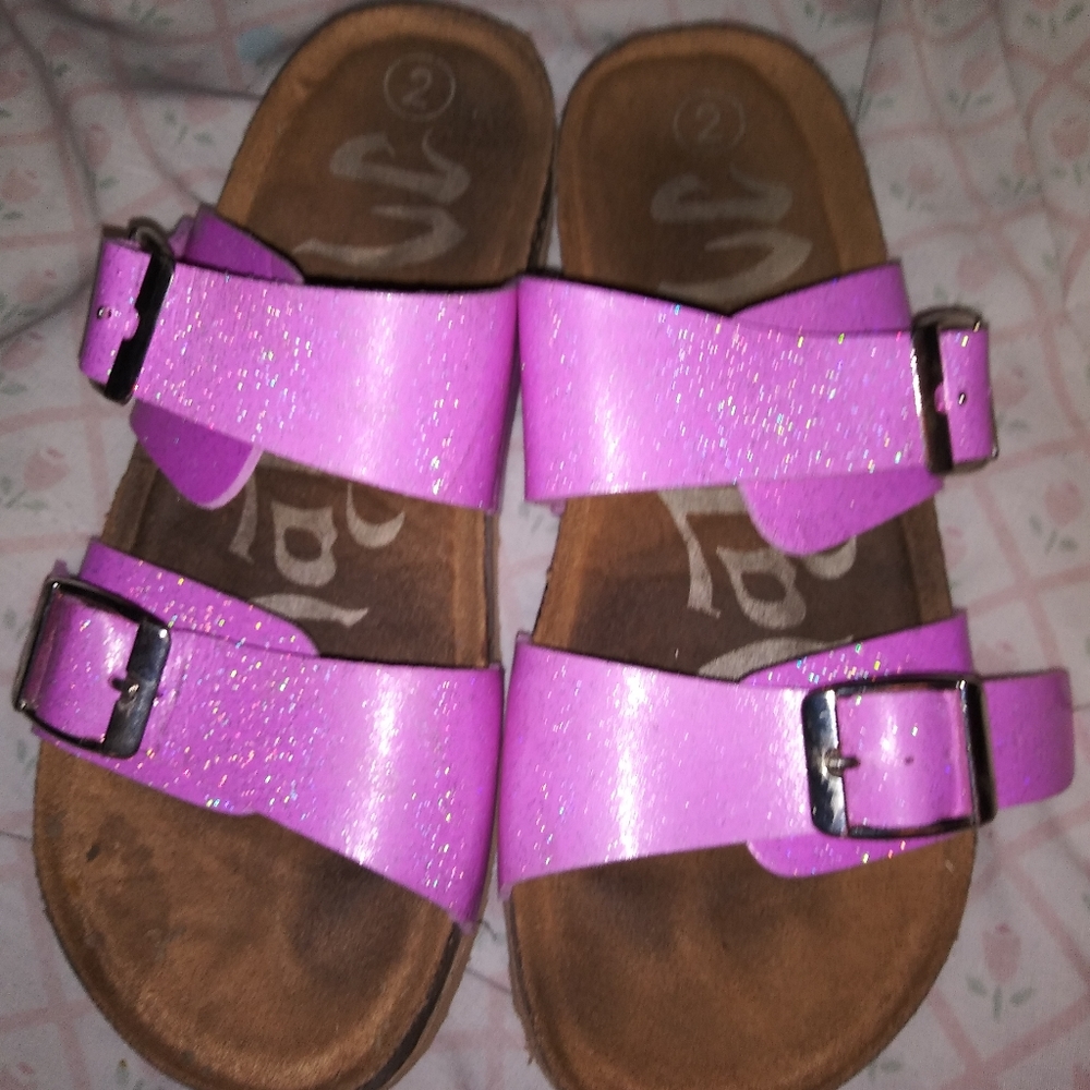 Girls Size 2 Sandals Vguc